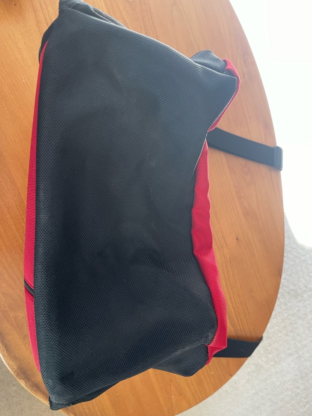VICTORINOX Red Carry-On Bag w/ Detachable Shoulder Strap - Picture 6 of 9